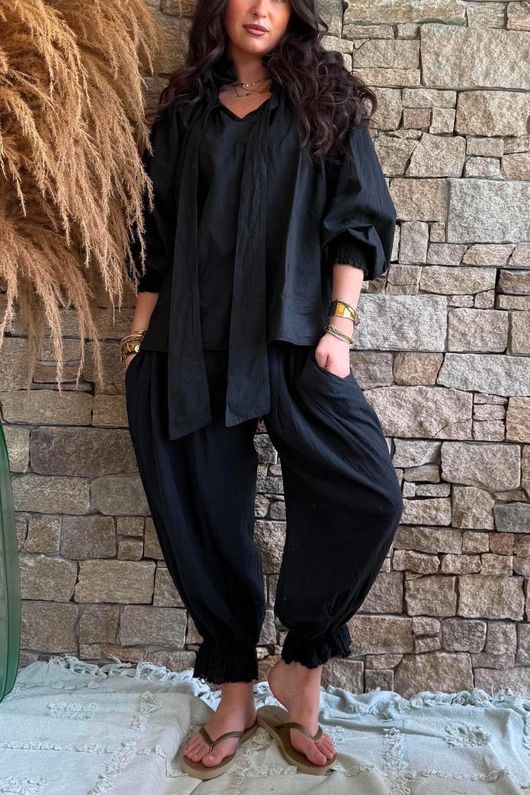 Larc Poet Blouse Black